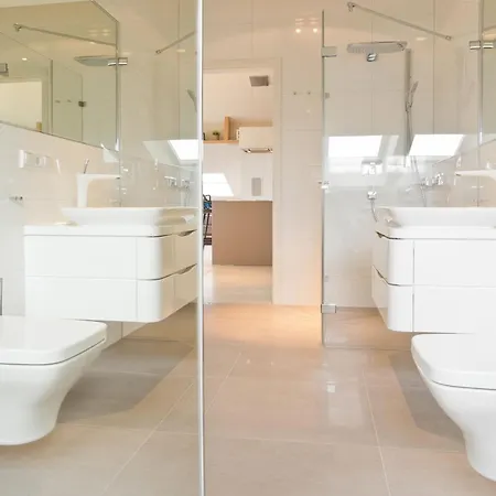 Duenenpalais App 25 *