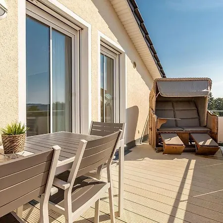 Duenenpalais App 25 *