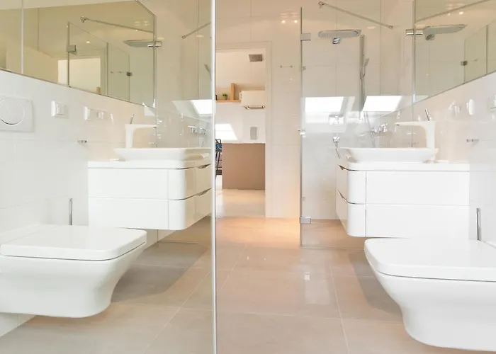 Duenenpalais App 25 *